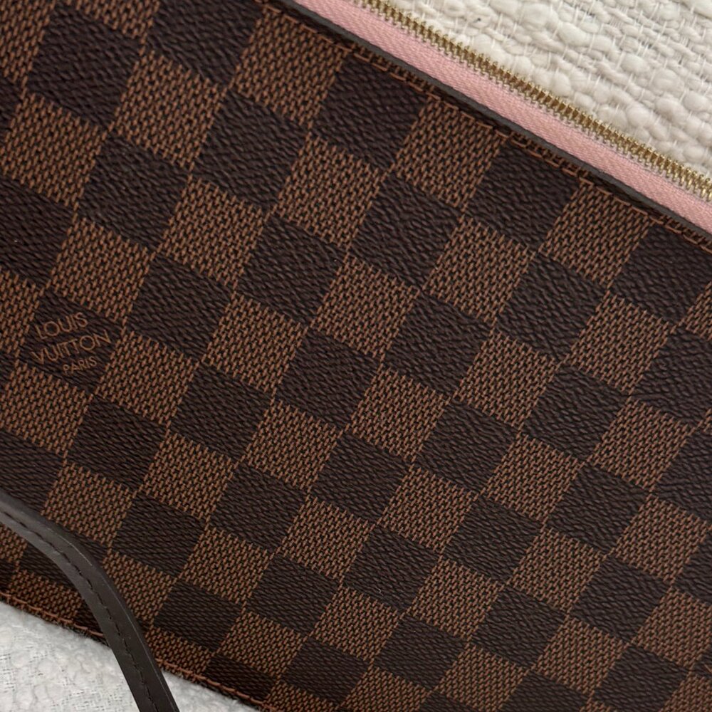 Genuine Louis Vuitton Neverfull MM Monogram Pouch Wristlet Wallet - Picture 3 of 4